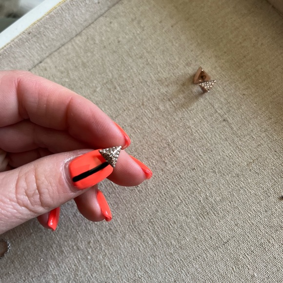 Woman's earrings - Picture 2 of 5